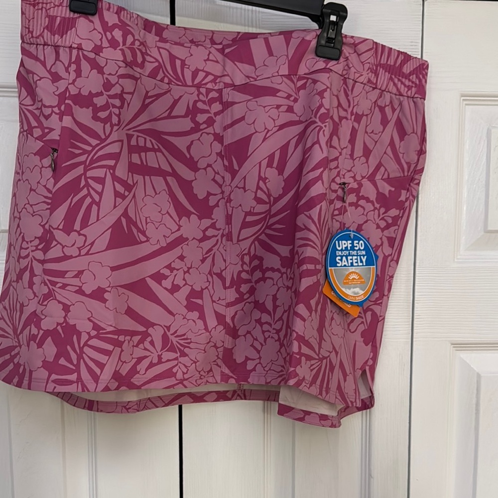 Columbia Pink Skorts with Tropical Leaf Print
